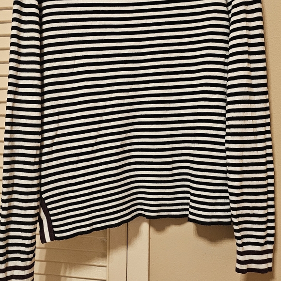 CONTEMPORAINE PAR SIMONS Woman Striped Long Sleeves Knit sz.S           V-BL - Picture 3 of 7